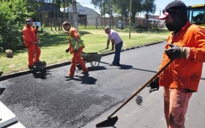 Se avanza con las tareas de pavimentación en el acceso de la ruta 5