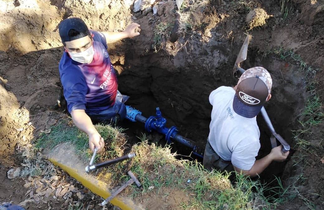 AGUA POTABLE: SERVICIOS SANITARIOS CAMBIÓ DOS VÁLVULAS EN LA CALLE DORREGO Y MAÑANA (SÁBADO) REEMPLAZARÁ OTRA EN PASO Y QUINTANA