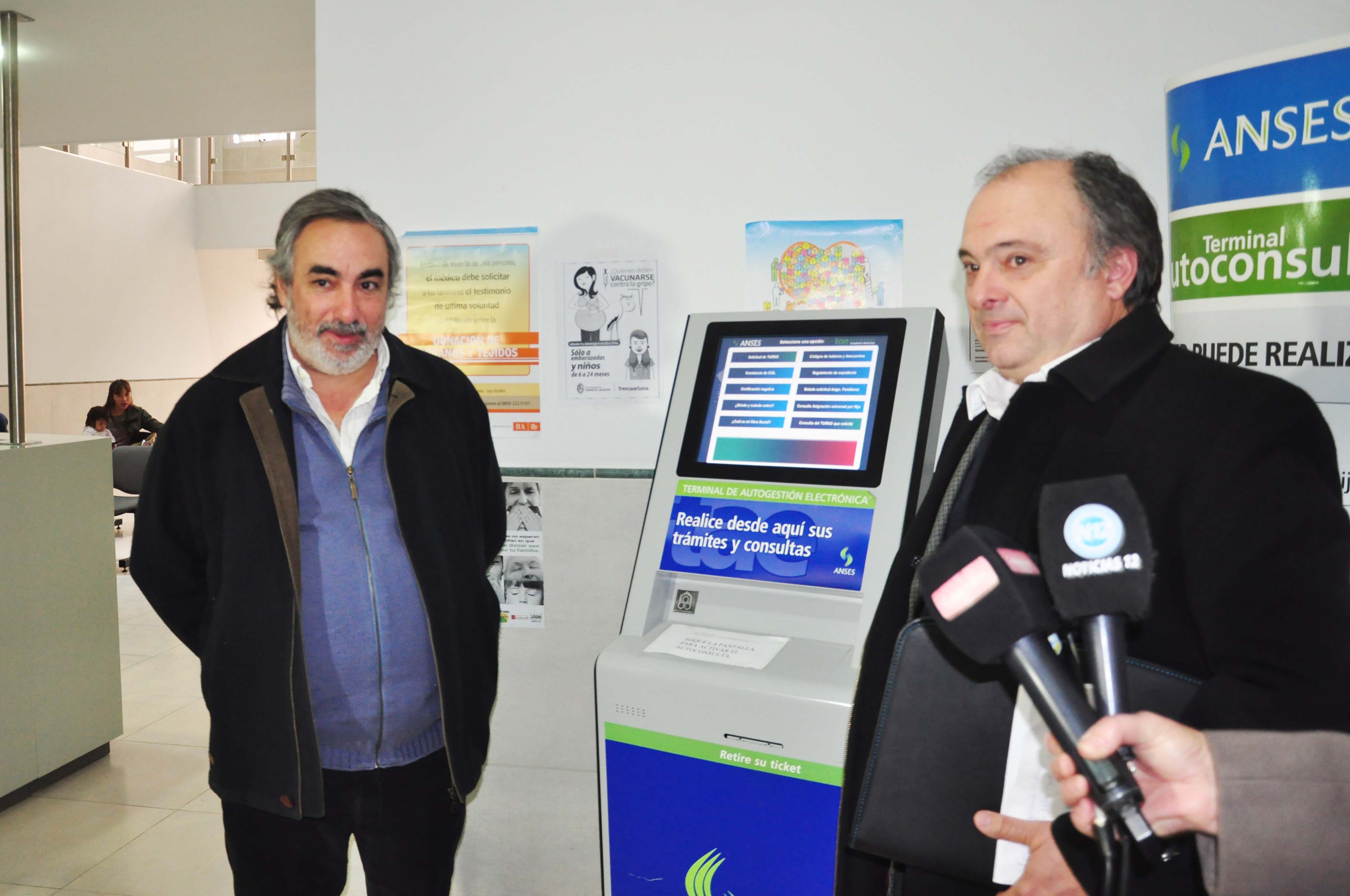 Terminal de autoconsulta de ANSES en el Hospital
