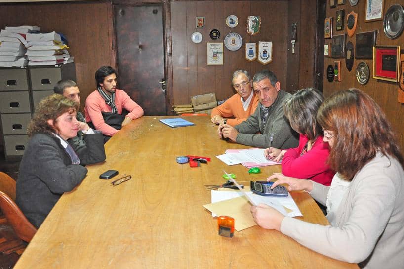 Apertura de sobres por 90 viviendas