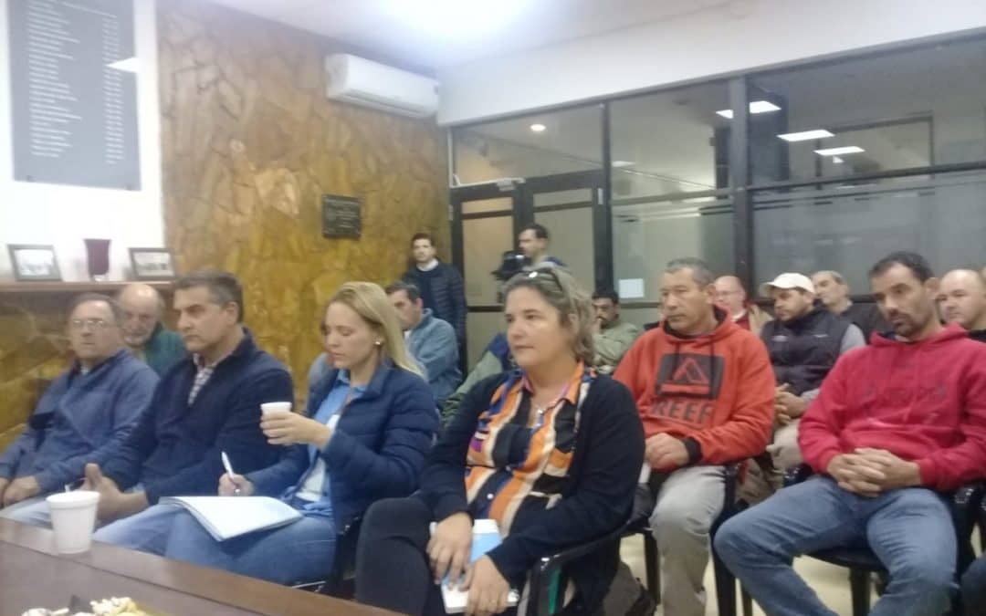 LOS APICULTORES DIERON UN PASO MÁS EN LA NECESIDAD DE REGIONALIZARSE PARA COMERCIALIZAR MEJOR SUS PRODUCTOS