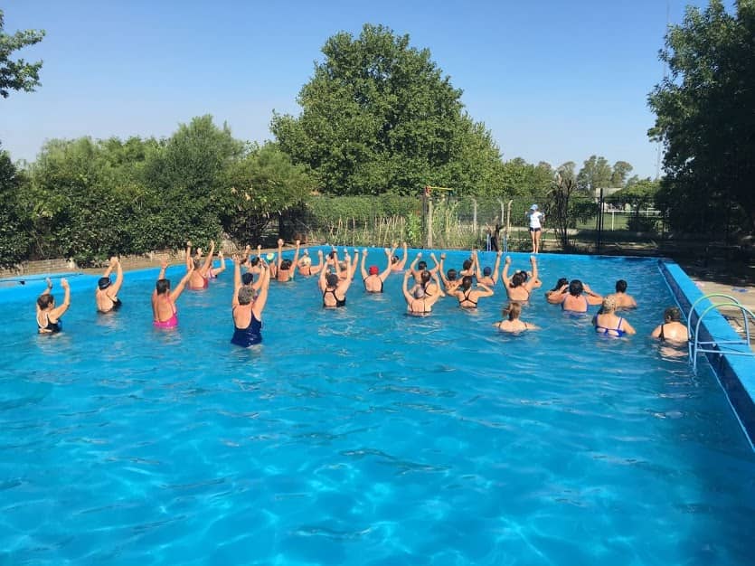 NATACIÓN Y ACQUA GYM PARA ADULTAS EN CASA DEL NIÑO