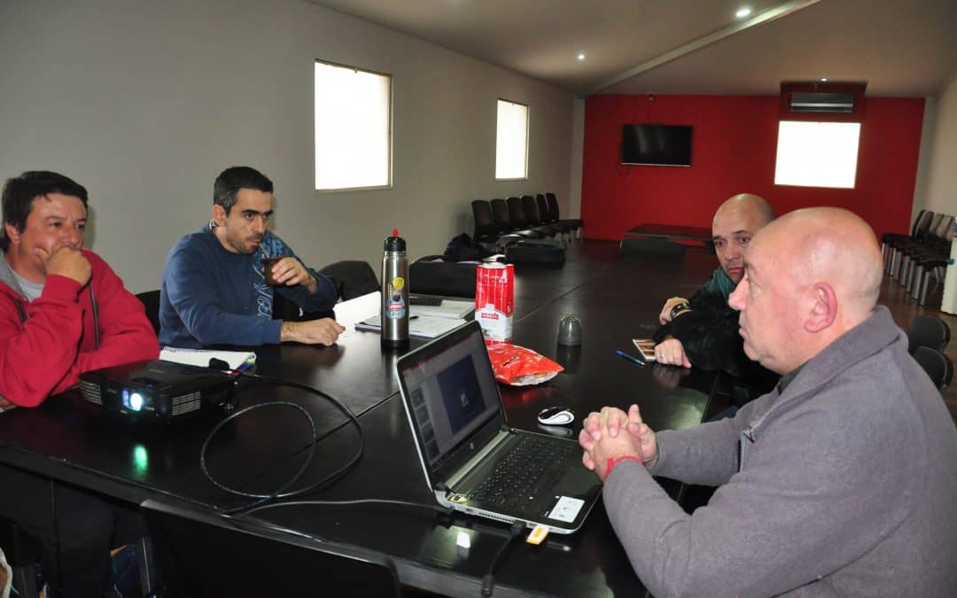 Se realizó un curso de arbitraje de Boxeo