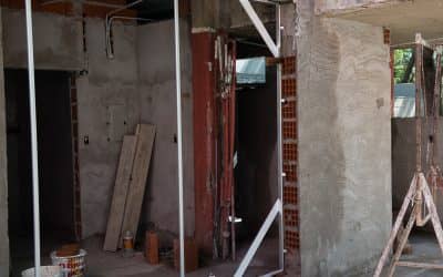 Se realizan los trabajos finales en los baños de Casa del Niño