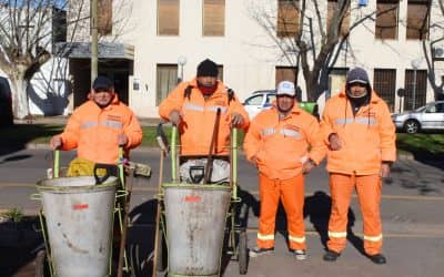 El Municipio entregó ropa a barrenderos y creó la figura “el Guardián Urbano”