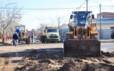 Se realiza pavimentación y bacheo en distintos sectores de la ciudad