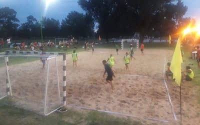BÁSQUET 3×3, CESTO BEACH  Y HÁNDBOL BEACH, EN OTRA NOCHE DE OLIMPIADAS DEL REENCUENTRO Y LA JUVENTUD