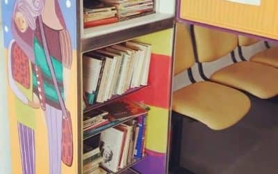 LA PRIMERA “BIBLIOTECA AL PASO” YA FUNCIONA EN EL CENTRO CÍVICO