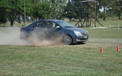 Empleados municipales participaron de un curso de manejo defensivo