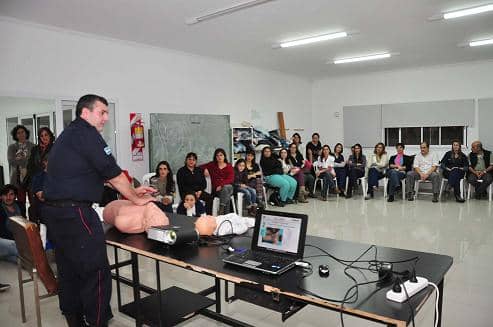 Curso de RCP en el ramón Carrillo