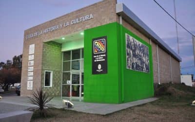 Muestra de arte y acto de la Escuela Especial 502 en la Casa de la Cultura
