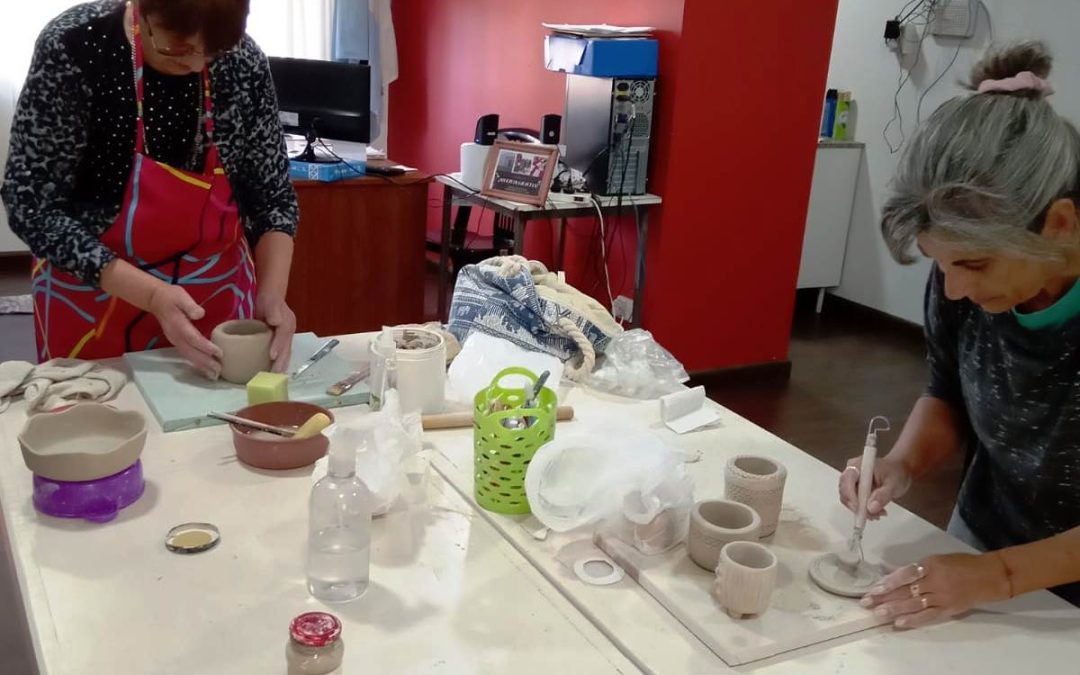 QUEDAN VACANTES EN LOS CURSOS DE DIBUJO Y CERÁMICA QUE SE DICTAN EN LA ESCUELA MUNICIPAL DE GARRÉ