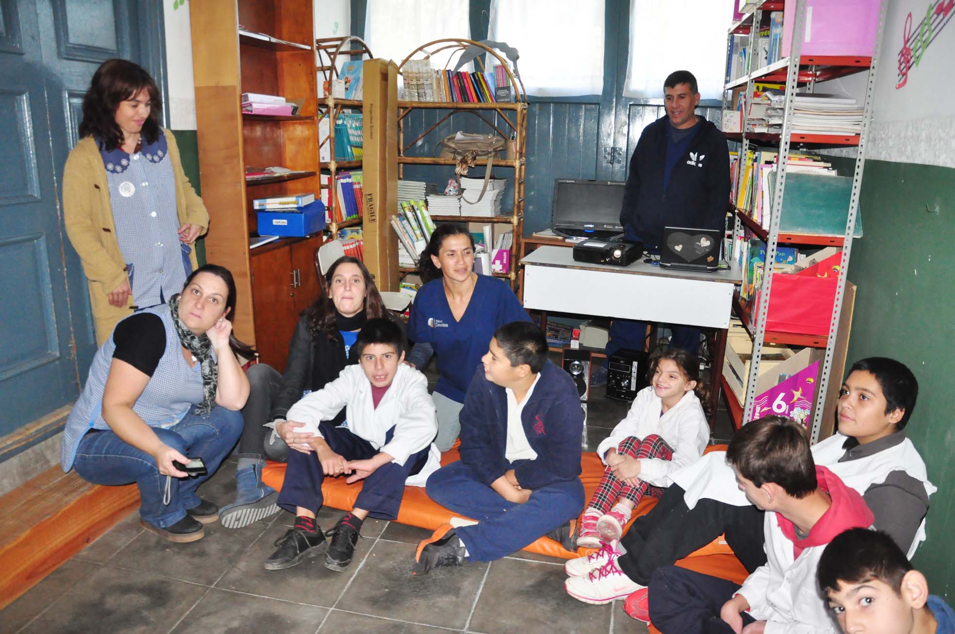 Charla sobre prevención de Dengue en Escuela 502