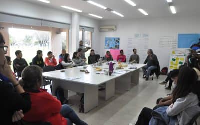 Fernández visitó el Curso de Introducción al Trabajo y conversó con los alumnos