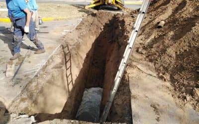 LA DIRECCIÓN DE SERVICIOS SANITARIOS REPARA UN CRUCE DE CLOACAS Y REEMPLAZA LA CAÑERÍA EN LA ESQUINA DE DERQUI Y DORREGO