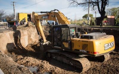 Avanzan los trabajos de reparación en la red de cloacas sobre calle Lagos