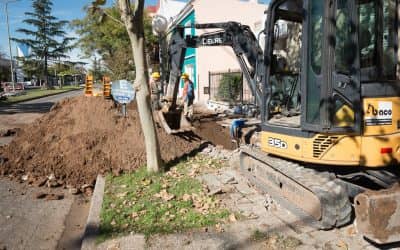 Avanza el recambio de cañerías de agua y cloacas en el centro de la ciudad