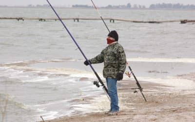 EL MUNICIPIO REPARA EL PUENTE DEL CAMINO QUE LLEGA AL CLUB DE PESCA