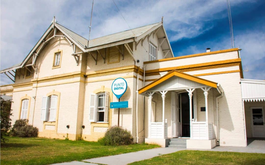 Crece el Club Social de Innovación con talleres que acercan la tecnología a los vecinos