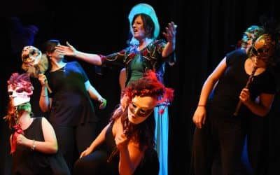 LOS TALLERES DE FOLCLORE Y TEATRO MUSICAL DISFRUTARON E HICIERON DISFRUTAR AL PÚBLICO CON SUS MUESTRAS DE FIN DE AÑO