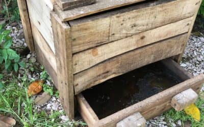 SE HIZO EL ÚLTIMO TALLER DE ARMADO DE COMPOSTERAS DOMICILIARIAS DEL AÑO EN LA SEDE DEL PROGRAMA ENVIÓN