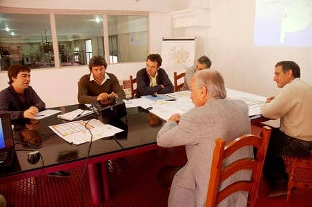 Destacan la política de tierras local