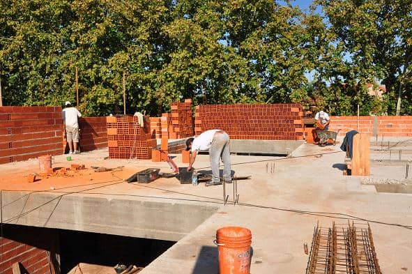 Hospital: Se construyen 20 consultorios externos