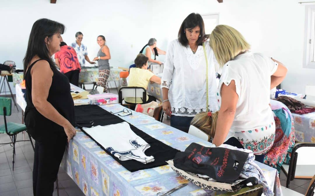 Comenzaron más cursos y talleres de la Escuela Municipal en distintas sedes