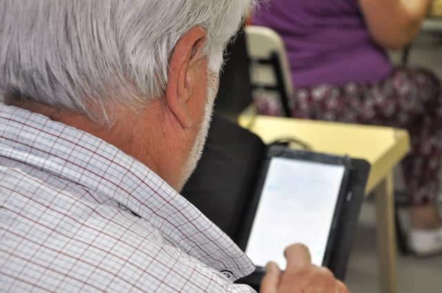 Curso intensivo de invierno Uso de celulares y tablets, en la Escuela Municipal