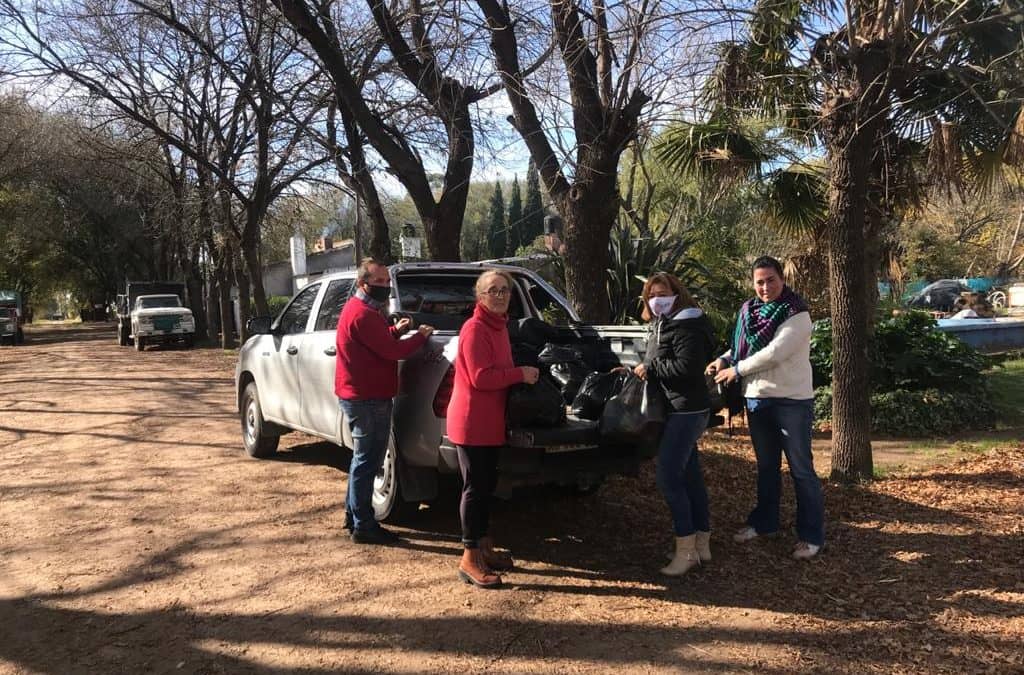 DESARROLLO HUMANO VOLVIÓ A TRONGÉ Y A GIRODÍAS PARA ASISTIR A FAMILIAS CON OTRA ENTREGA DE BOLSONES DE MERCADERÍA