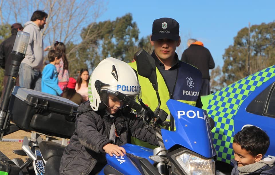 TREINTA DE AGOSTO FESTEJÓ EL DÍA DEL NIÑO EN EL PARQUE MUNICIPAL CON JUEGOS, PASEOS Y LA ACTUACIÓN DE TRICLETAS
