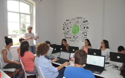 Con cupo completo se realizan los talleres del Club Social de Innovación
