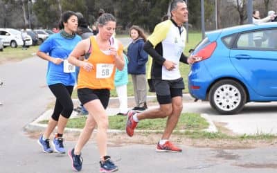 Unos cien vecinos participaron del duatlón solidario