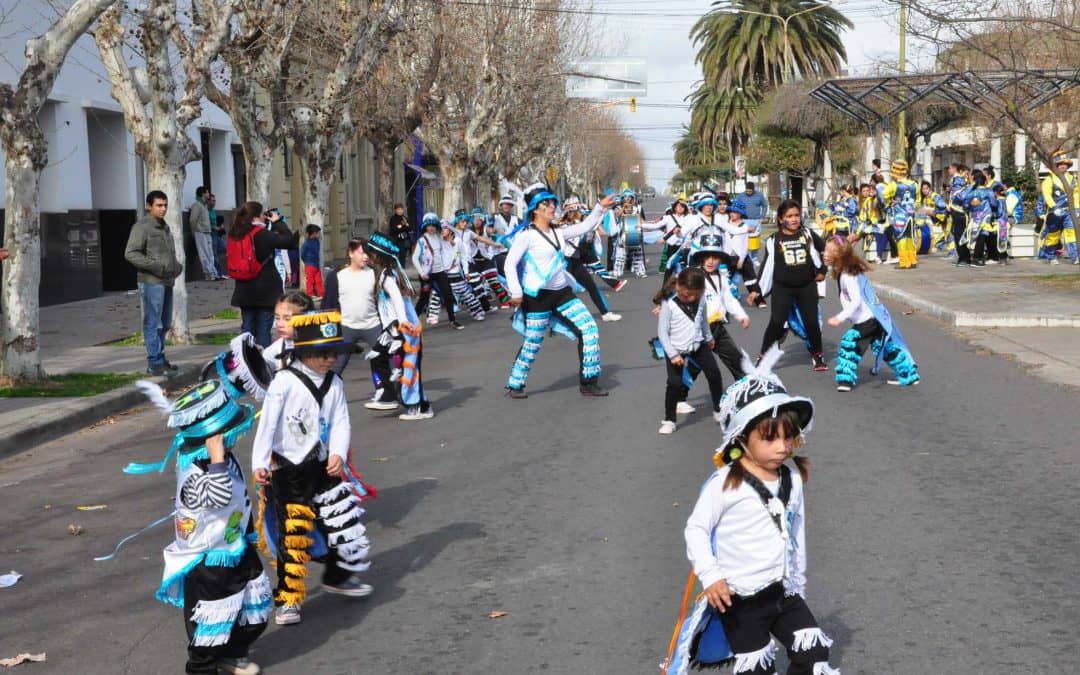 Corsos: la Escuela Municipal ofrecerá un taller de indumentaria