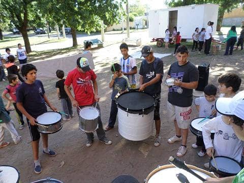 La batucada del Envión viaja a Claromecó
