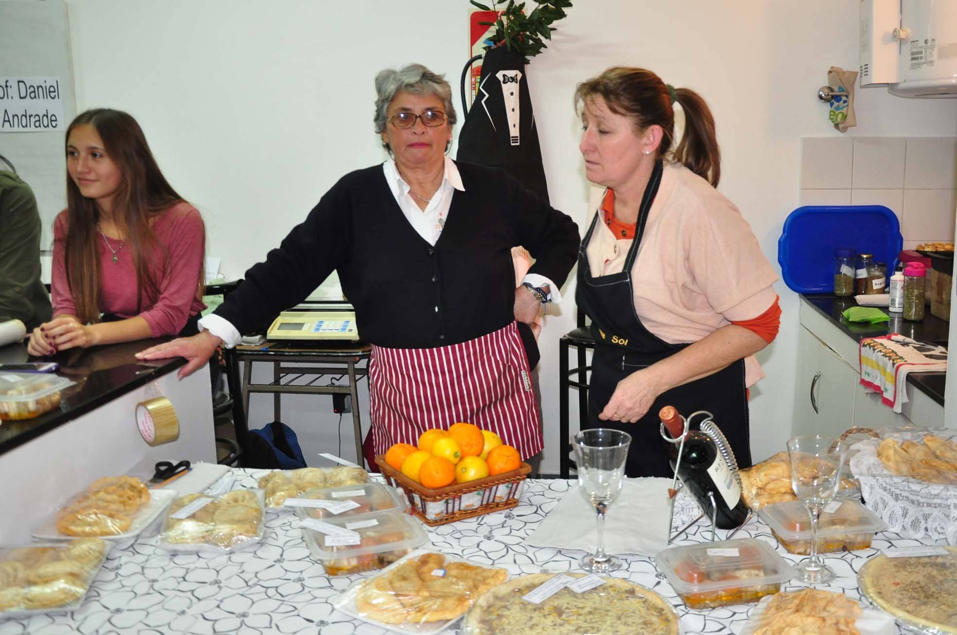 Curso de cocina para estudiantes en la Escuela Municipal