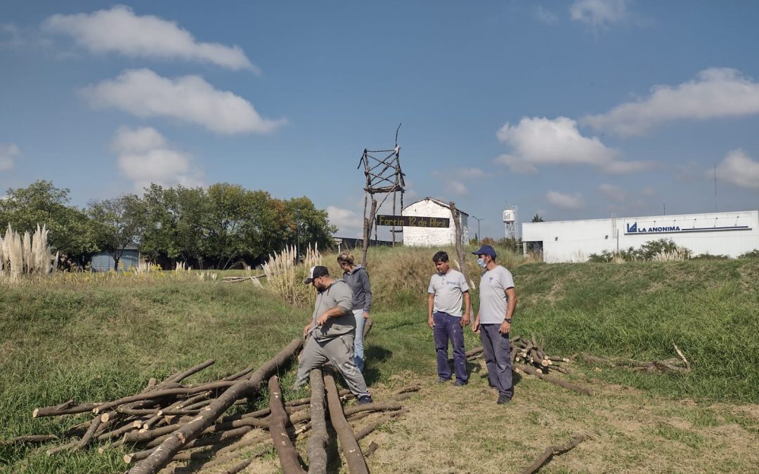 RESTAURAN EL FORTÍN 12 DE ABRIL EN EL PARQUE MUNICIPAL