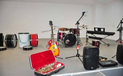 La Dirección de Cultura entregó instrumentos a la Escuela de Música Municipal