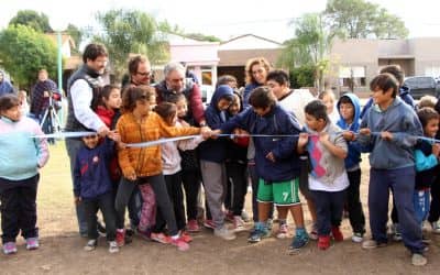 30 DE AGOSTO HABILITÓ LOS NUEVOS JUEGOS INFANTILES EN EL PARQUE MUNICIPAL Y EN EL PASEO DE ARTESANOS