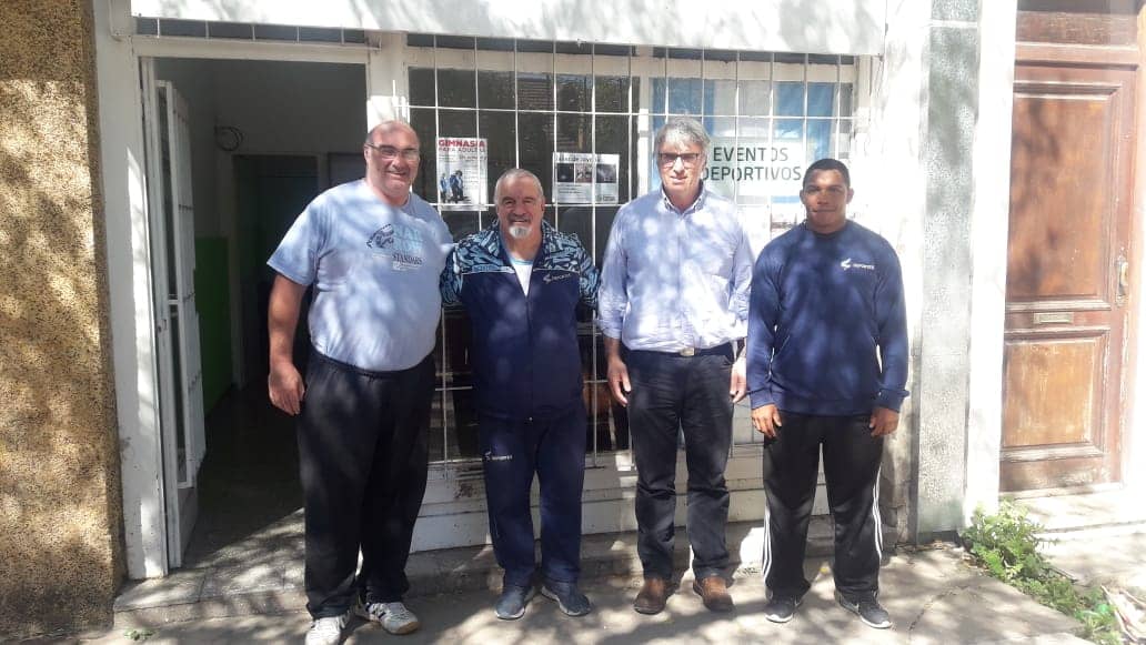 UN DIRIGENTE Y UN ENTRENADOR DE LUCHA VISITARON LA CIUDAD Y QUIEREN DIFUNDIR ESA DISCIPLINA DEPORTIVA