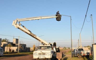 EL MUNICIPIO INICIÓ LA ETAPA FINAL DE LA COLOCACIÓN DE ALUMBRADO PÚBLICO LED EN EL BARRIO DON FRANCISCO