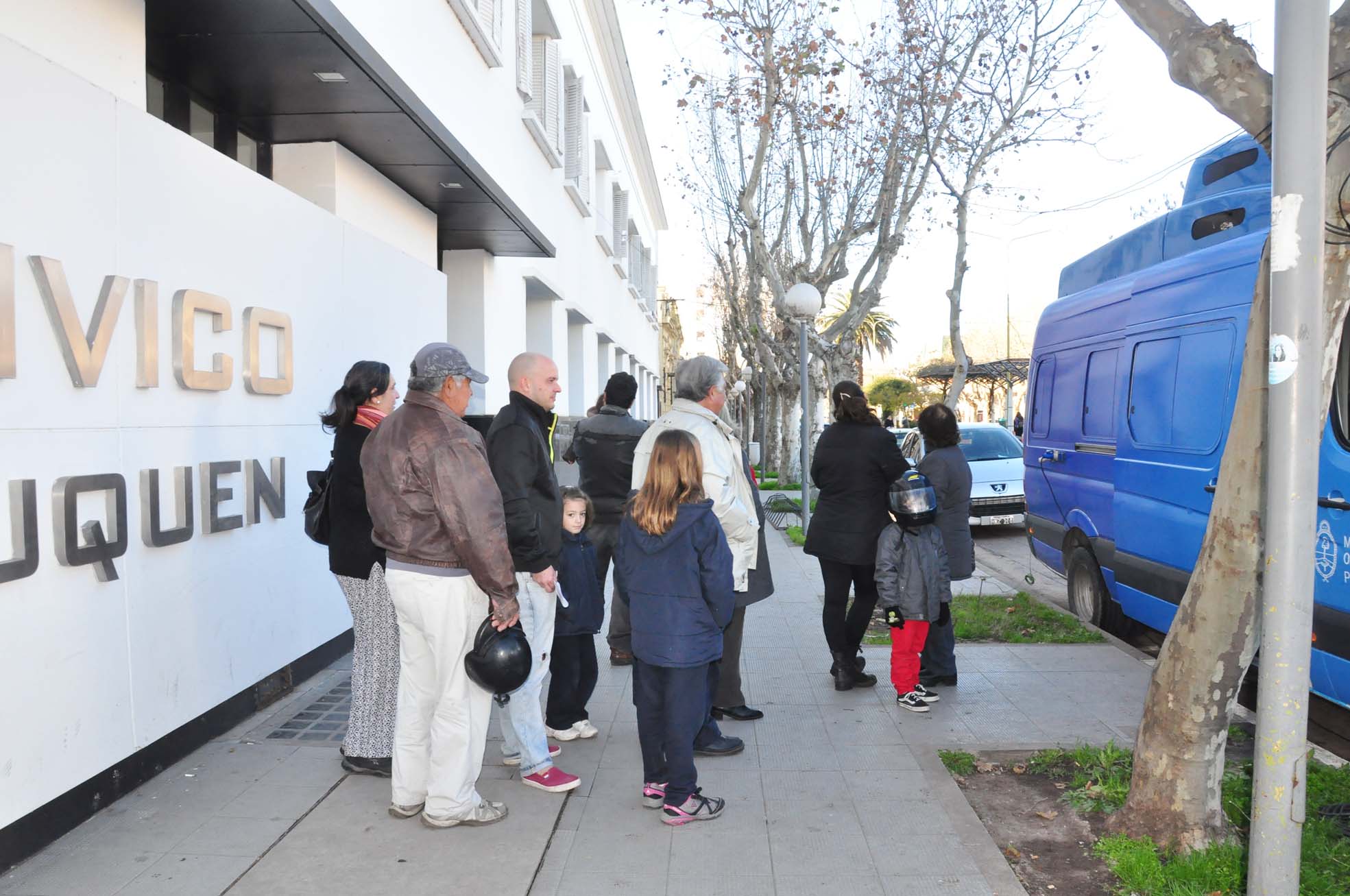 La oficina móvil del Registro de las Personas realizó unos 200 trámites