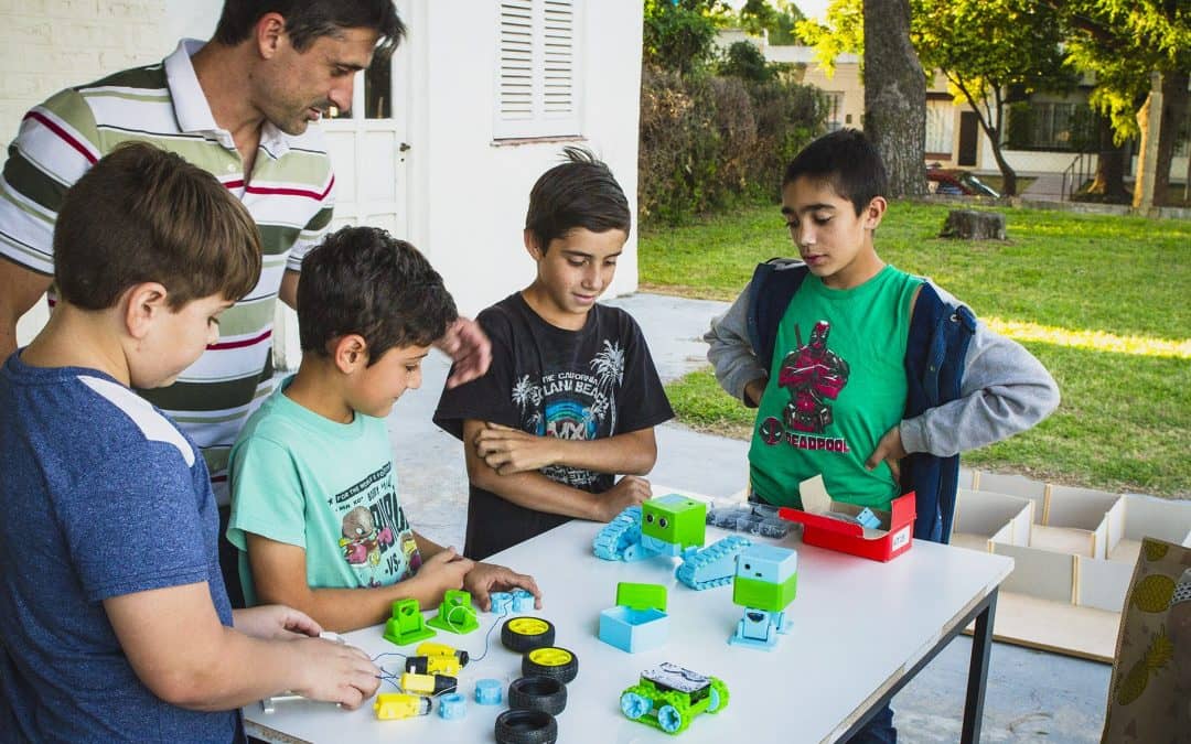 EL CLUB SOCIAL DE INNOVACION ASOMBRÓ CON SUS MUESTRAS DE ROBOTICA, IMPRESIÓN 3D, PHOTOSHOP Y SCRATCH