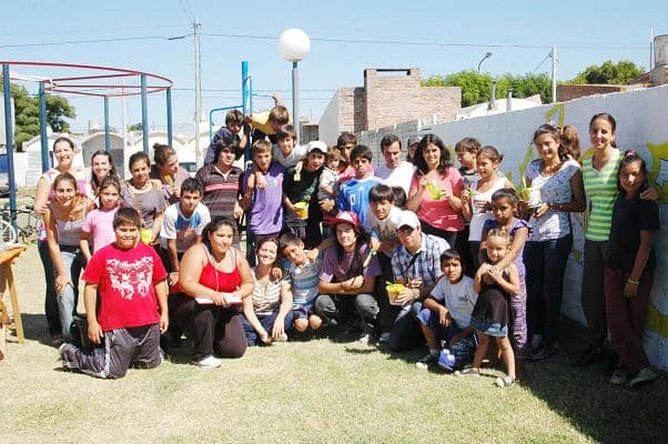 Jóvenes del Envión realizaron mural