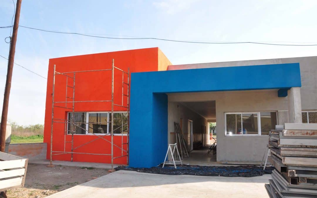 Pintura en el nuevo edificio del Jardín Maternal Municipal Nubecitas