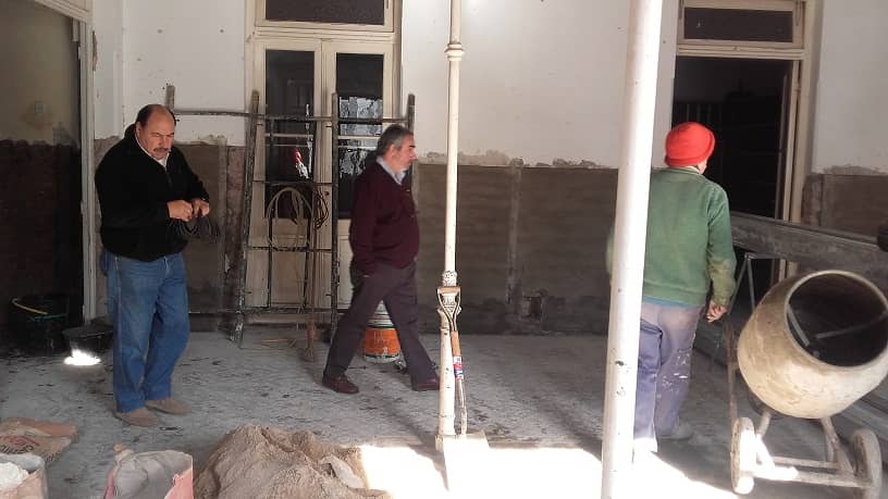 Fernández recorrió la obra de la ex Escuela Municipal