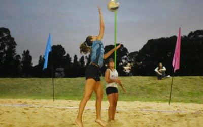 LAS OLIMPÍADAS DEL REENCUENTRO Y LA JUVENTUD RECIBEN HOY (LUNES) AL FÚTBOL FEMENINO PLAYA