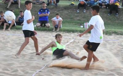LA TERCERA SEMANA DE COMPETENCIAS DE LAS OLIMPÍADAS DEL REENCUENTRO ARRANCÓ CON GOLEADAS EN FÚTBOL PLAYA MASCULINO