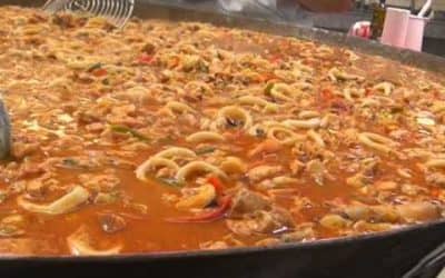 Paella gigante para el aniversario de la ciudad