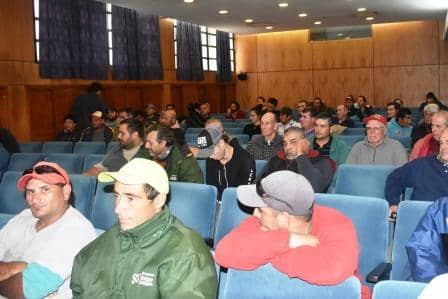 CON BUENA CONCURRENCIA, ESPACIOS VERDES DIO HOY (VIERNES) UNA CAPACITACIÓN TEÓRICO-PRÁCTICO DE PODA